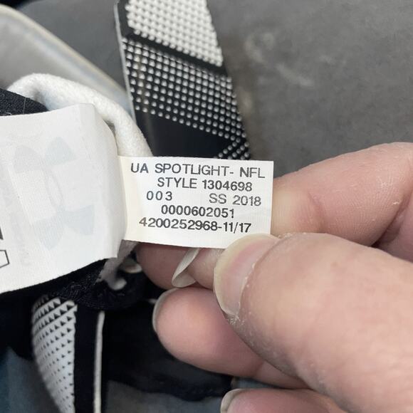 Under Armour Sz Small Gloves NFL Football UA Spotlight Wide Receiver 1304698 - Picture 8 of 12